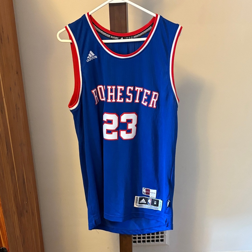 Adidas Throwback Rochester/Sacramento Kings  Royals Jersey (McLemore, no. 10) M